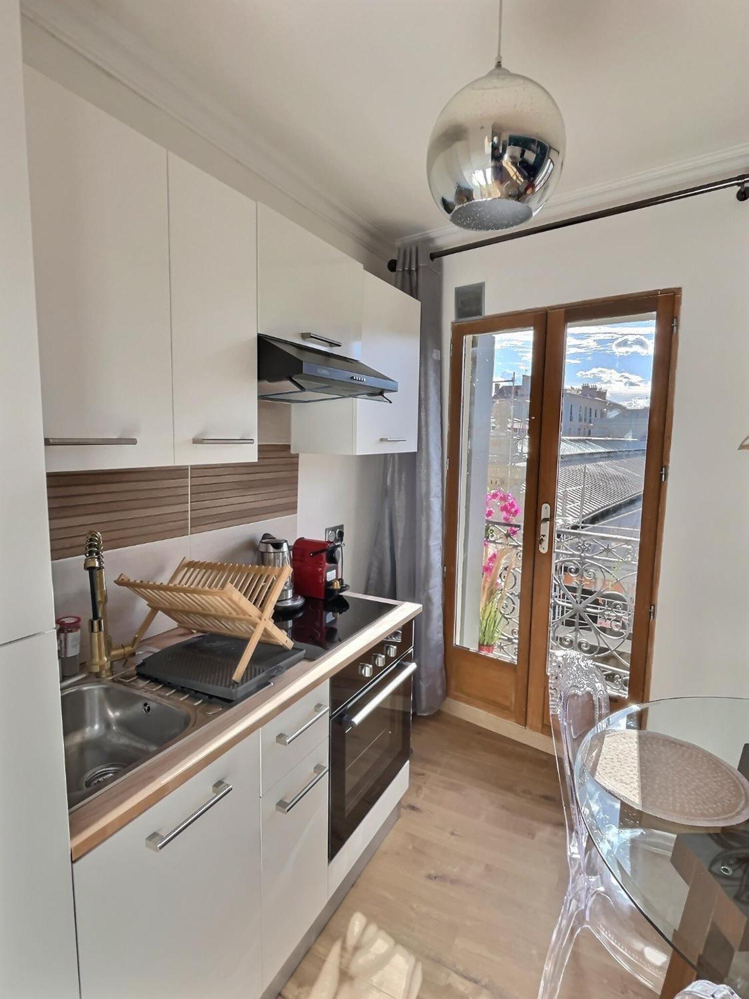Appartement De Charme Avec Balcon Au Pied Des Commerces 베지에 외부 사진