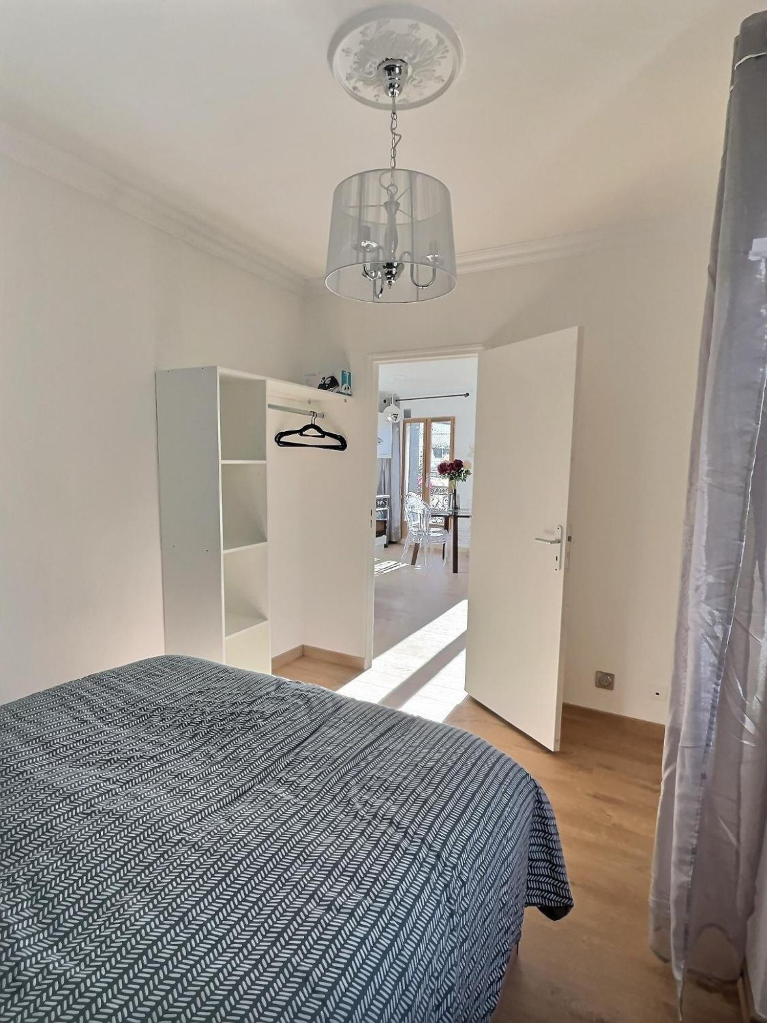 Appartement De Charme Avec Balcon Au Pied Des Commerces 베지에 외부 사진